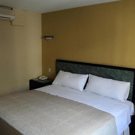 Hotel Universo Guadalajara Extérieur photo