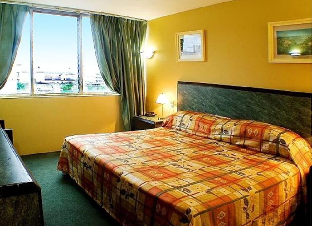 Hotel Universo Guadalajara Extérieur photo