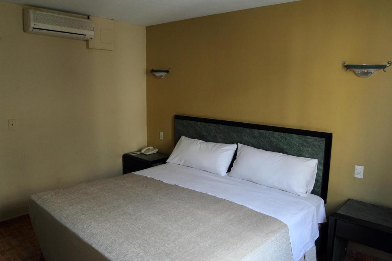 Hotel Universo Guadalajara Extérieur photo
