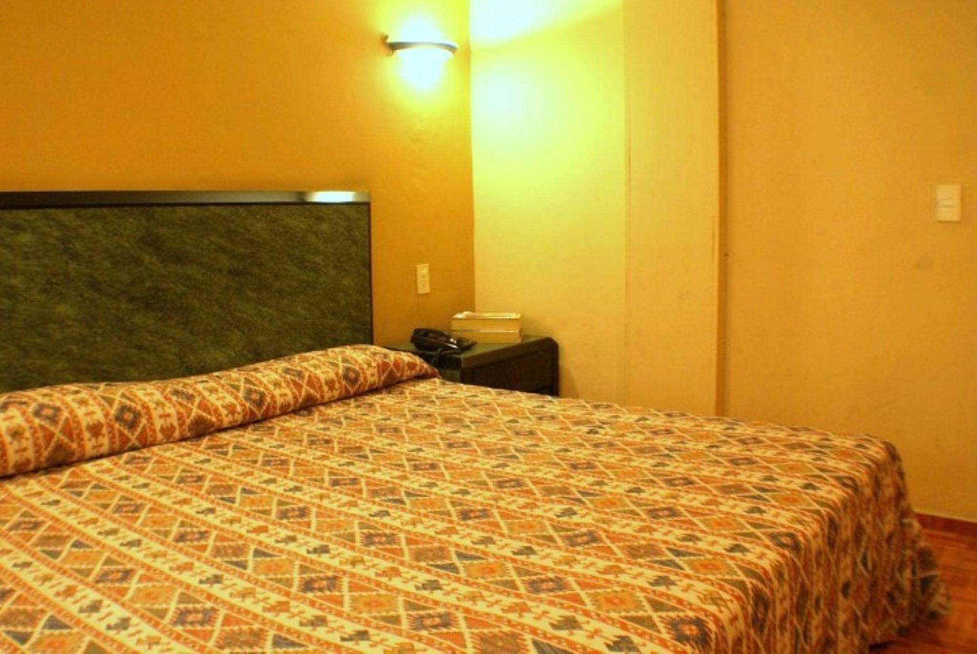 Hotel Universo Guadalajara Extérieur photo